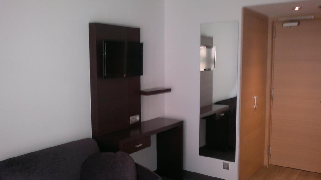 Hotel 9 Sant Antoni 리베스 데 프레세르 객실 사진
